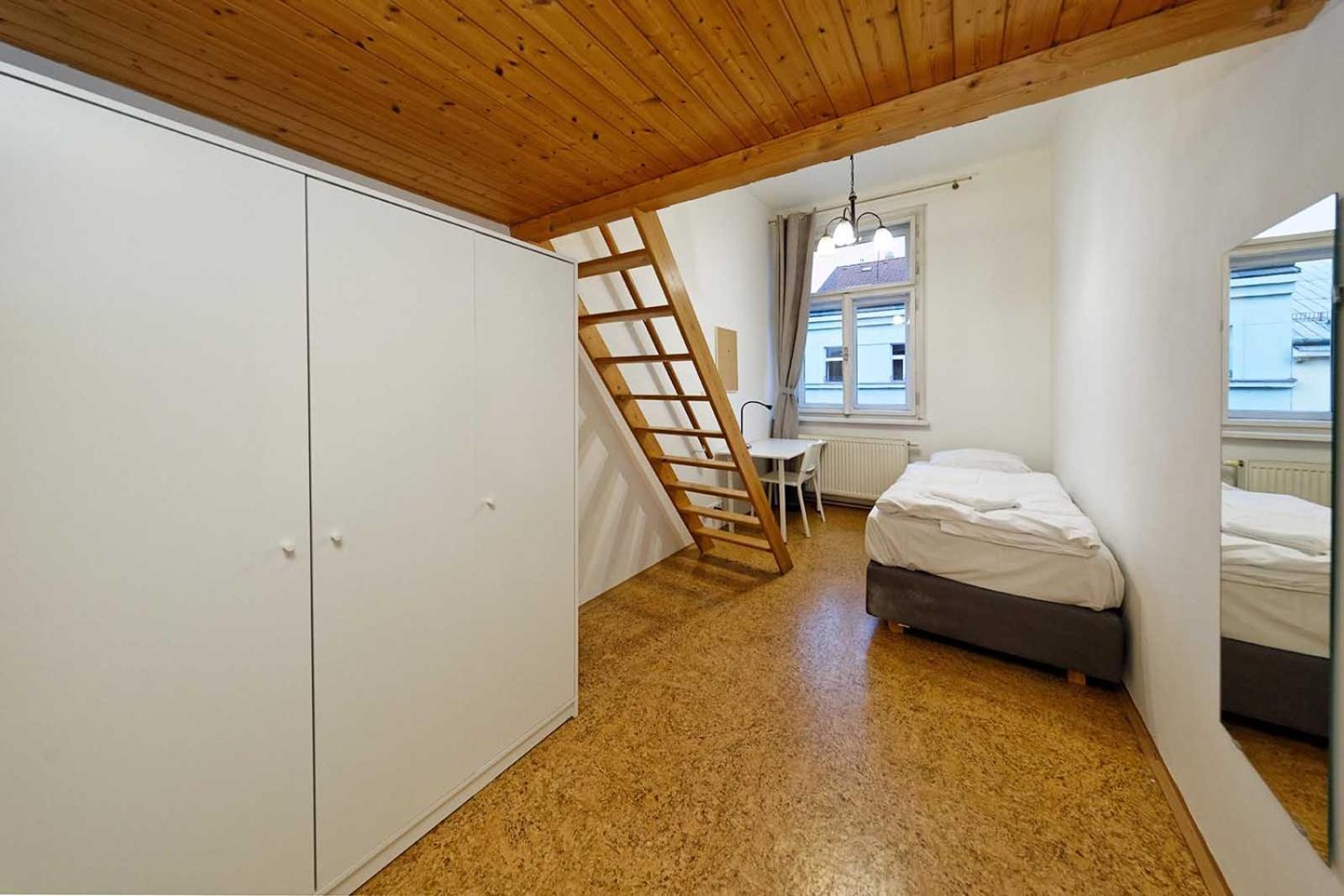 Apartment Lublanska 48 Prag Exteriör bild