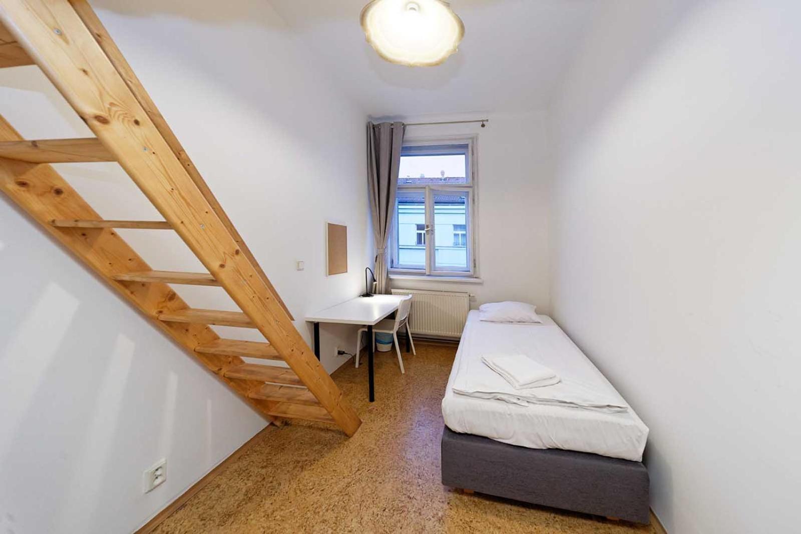 Apartment Lublanska 48 Prag Exteriör bild