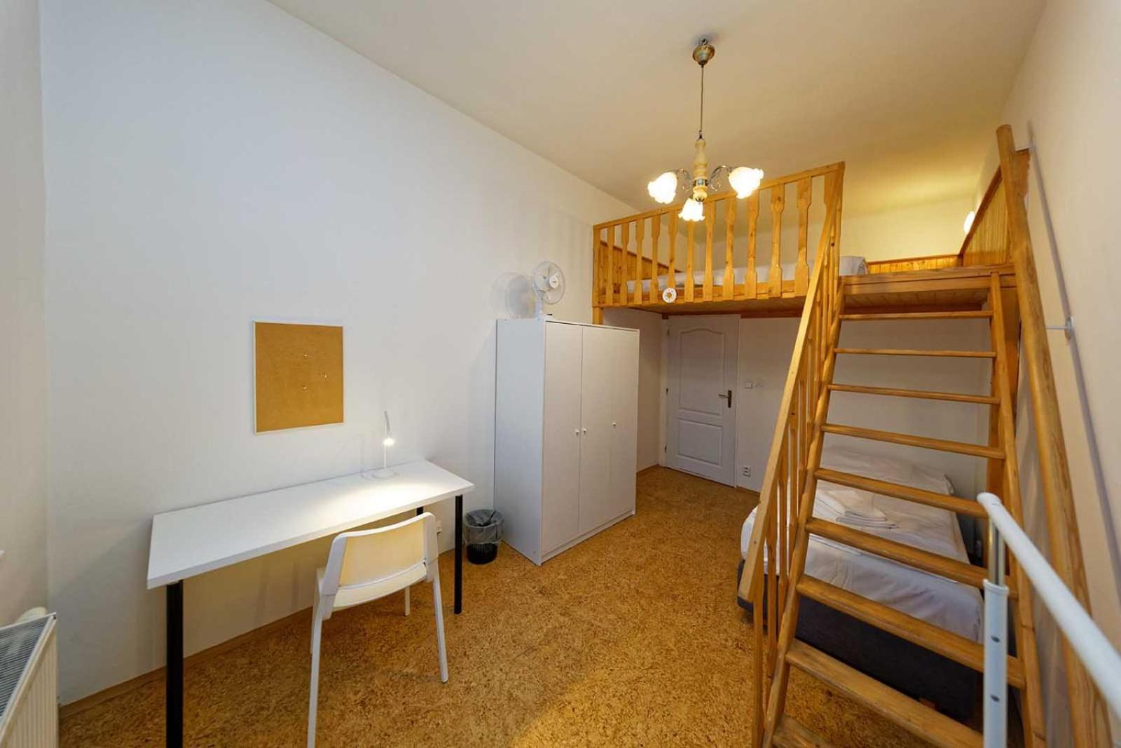 Apartment Lublanska 48 Prag Exteriör bild